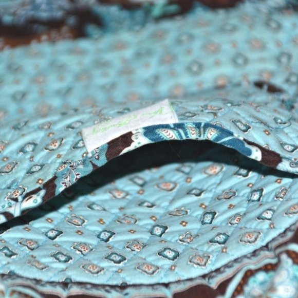 VERA BRADLEY // Paisley Print Quilted Spacious Tote Bag - Picture 10 of 10